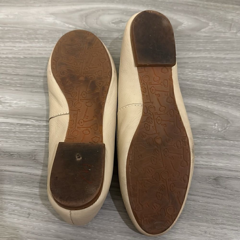 FOSSIL FLAT SHOES SIZE 9 - Picture 6 of 8